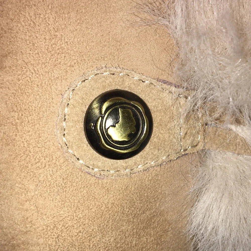 NWOT Australia Luxe Collection Leather Faux Fur Kids Nordic Sand